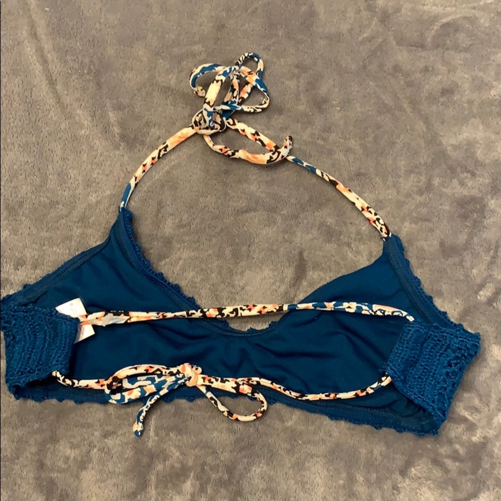bikini top - Picture 2 of 3